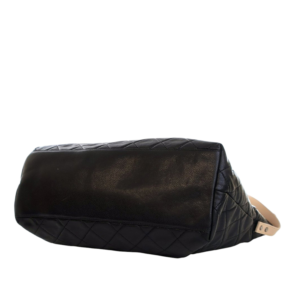 Pre-Loved Chanel Reissue Quilted Caviar Messenger Flap - Picture 12 of 12